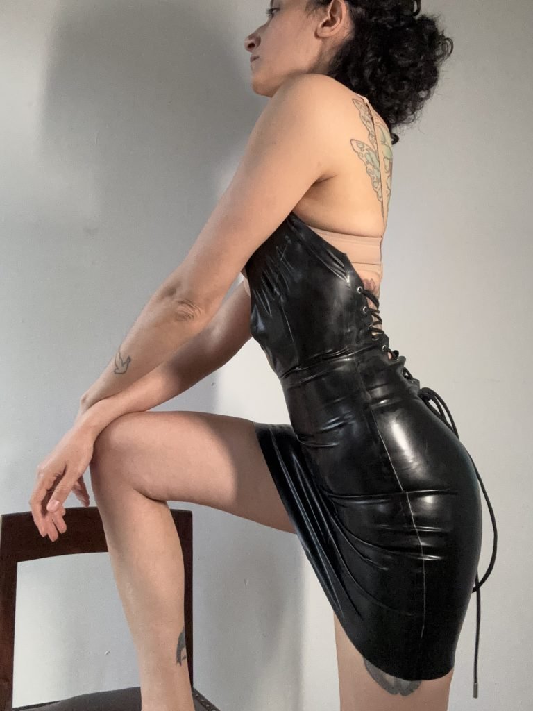 ElinHarness Black Minidress Review by VideoGirlAry