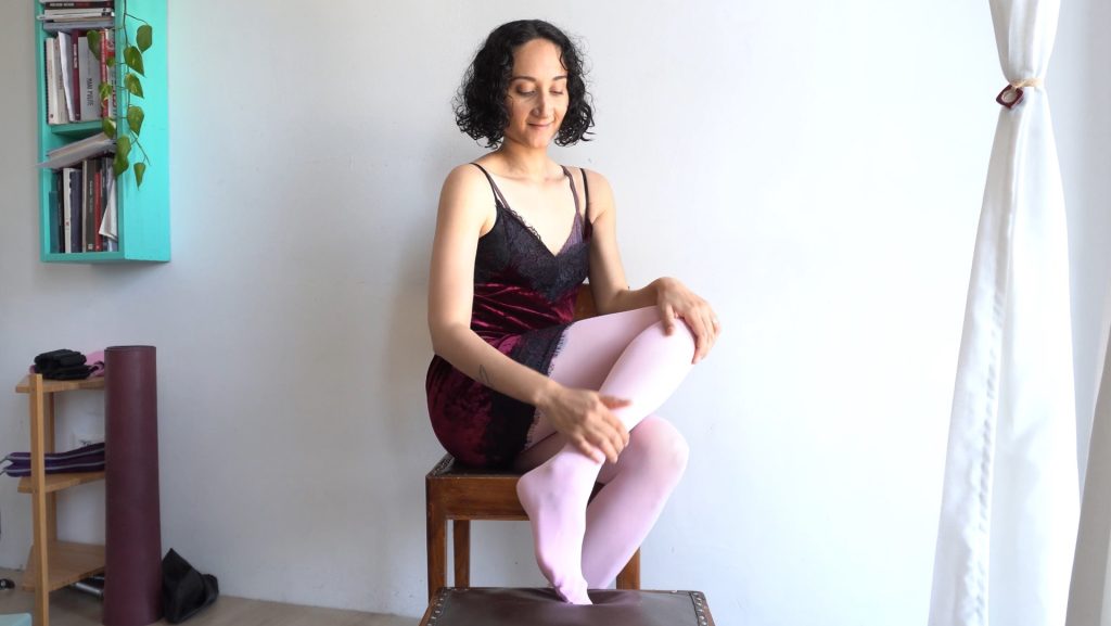 VideoGirlAry in Calzedonia pink tights Try-On